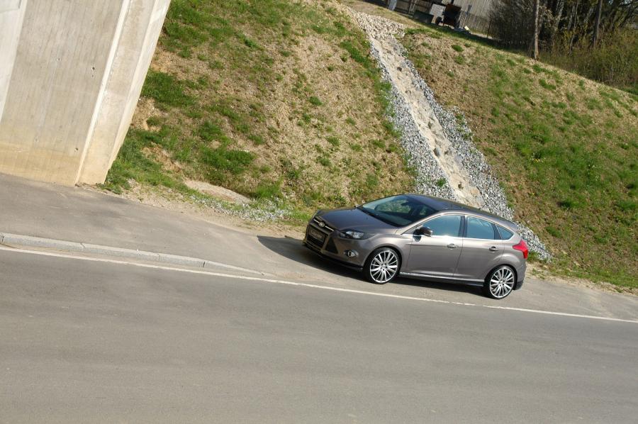  Ford Focus by Loder1899 2011 года  (фото 11 из 24)